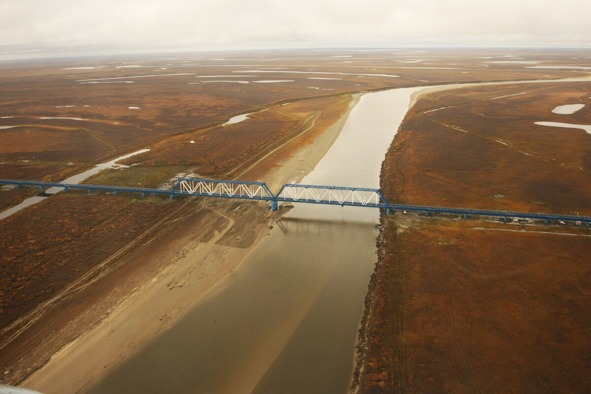 © ПАО «Газпром» / gazprom.ru (Мостовой переход через пойму реки Юрибей)