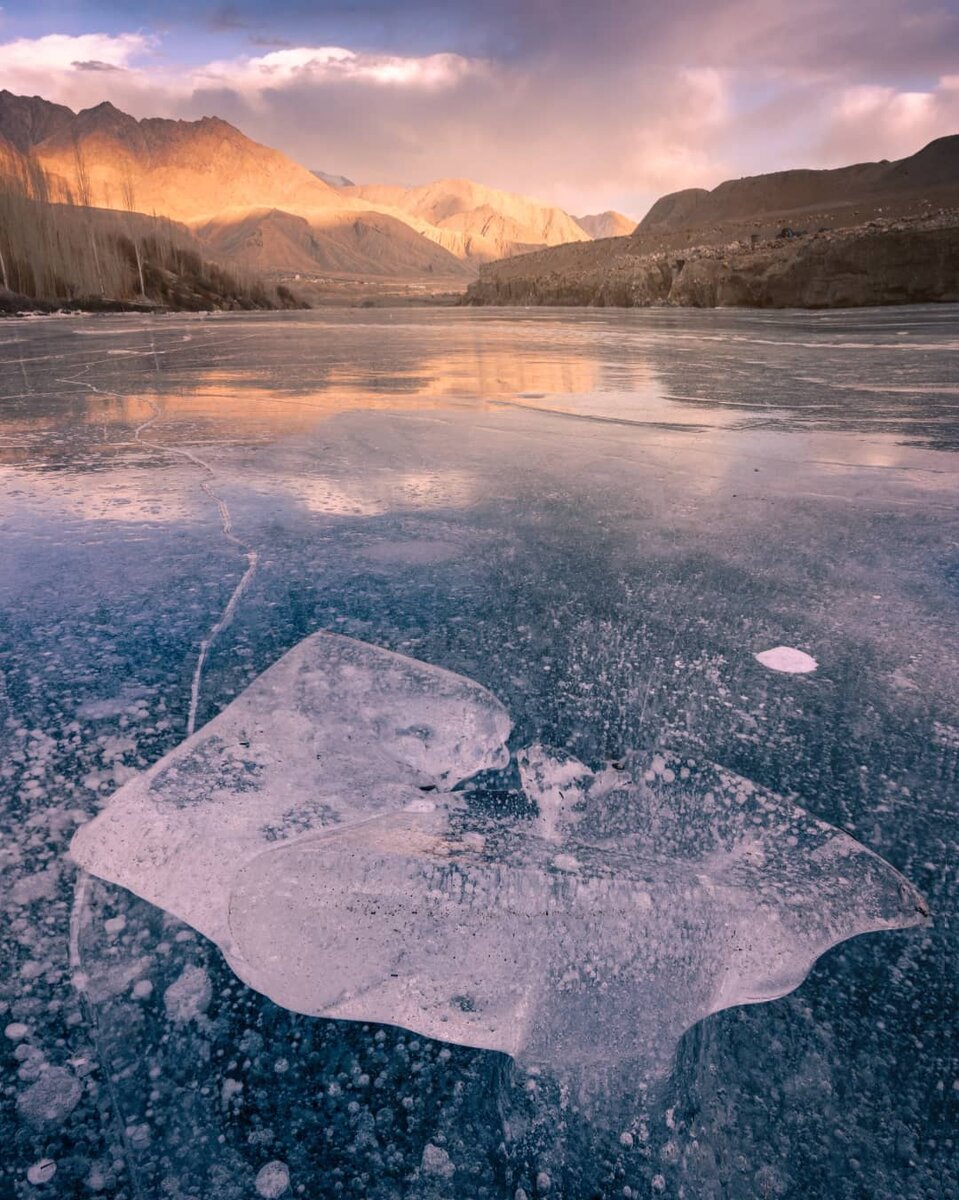 Ладакх. Река Инд/ Indus river. Фотограф Waleed Tak.