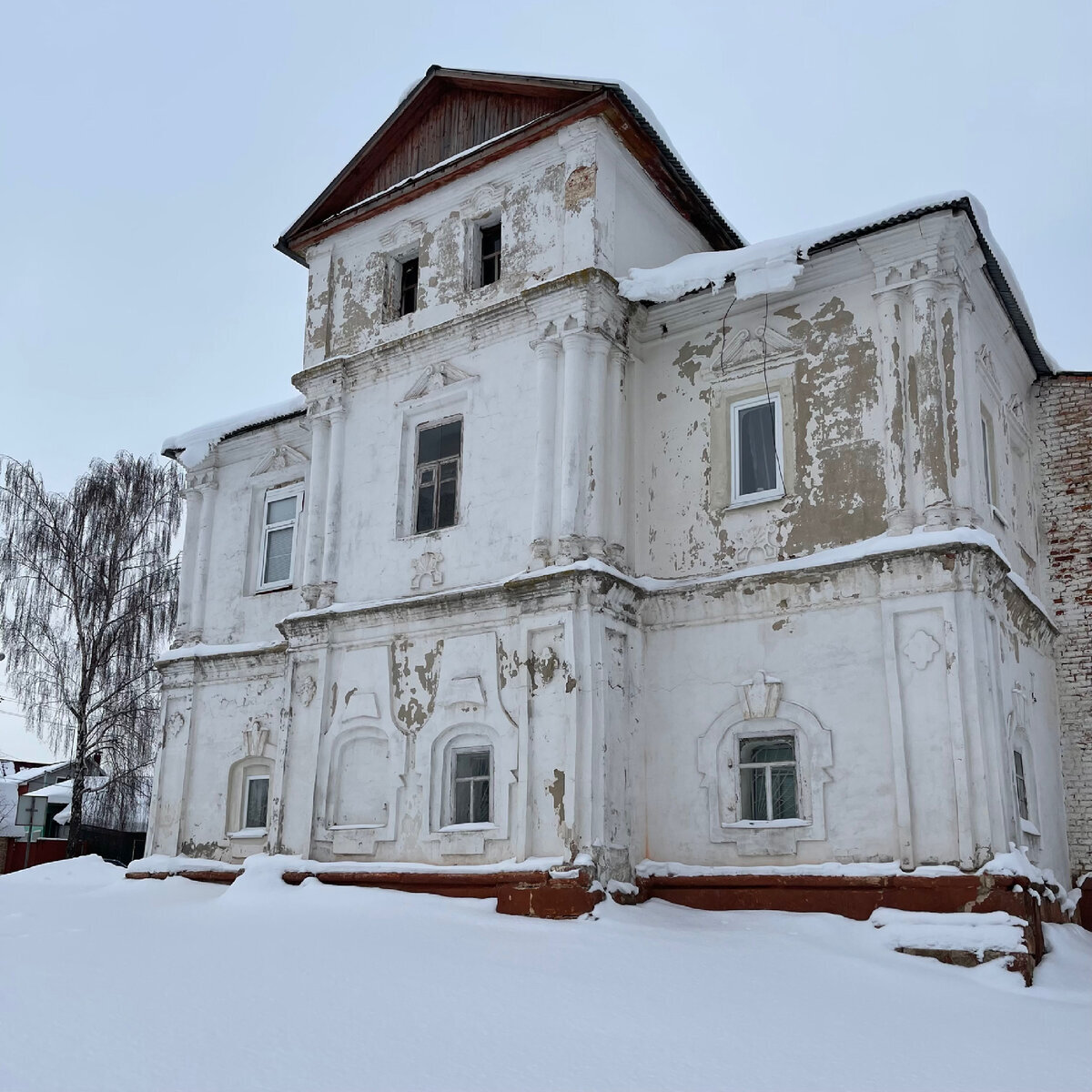 Самое старое здание в Тульской области. Путешествие в древность | Now&Then  Russia | Дзен