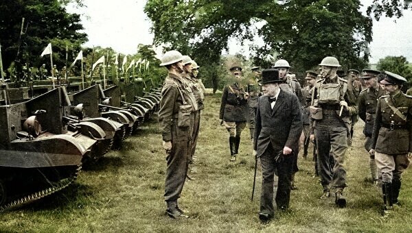 Осмотр войск Черчиллем  