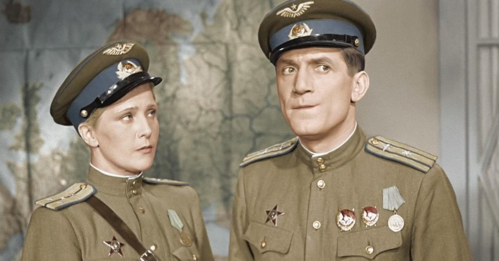 Комедии 30 50 годов. Небесный тихоход Булочкин. Небесный тихоход 1945.