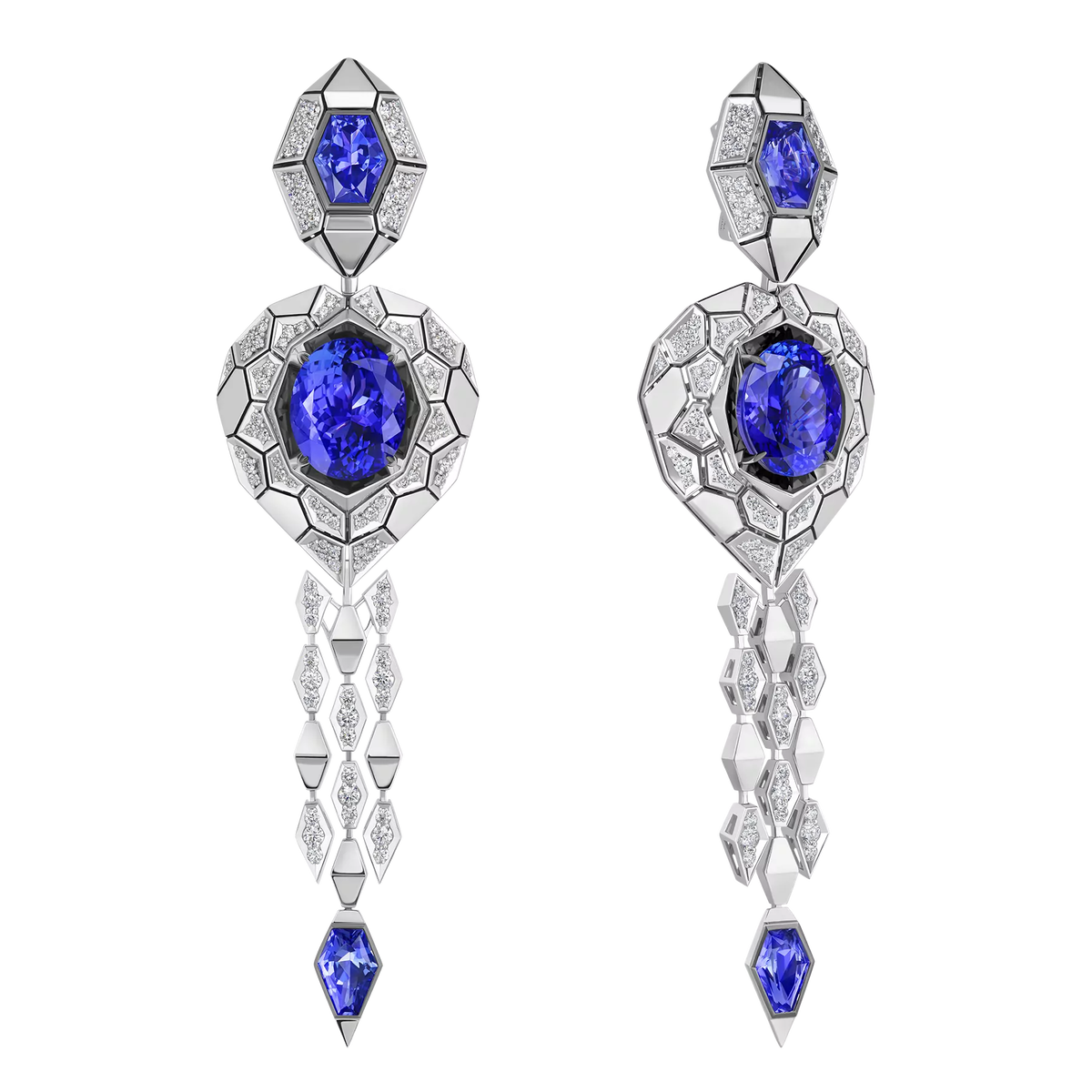 Ювелиры CHAMOVSKIKH создали удивительные серьги «Вечерний Сингапур», вдохновившись колоритным и футуристичным мегаполисом, сияющими мириадами ночных огней. 
Серьги из коллекции Discovery, центральный камень: 2 танзанита, огранка «овал» 15,15 ct, инкрустация: 228 бриллиантов 2,76 ct. / 4 танзанита 6,24 ct. CHAMOVSKIKH.