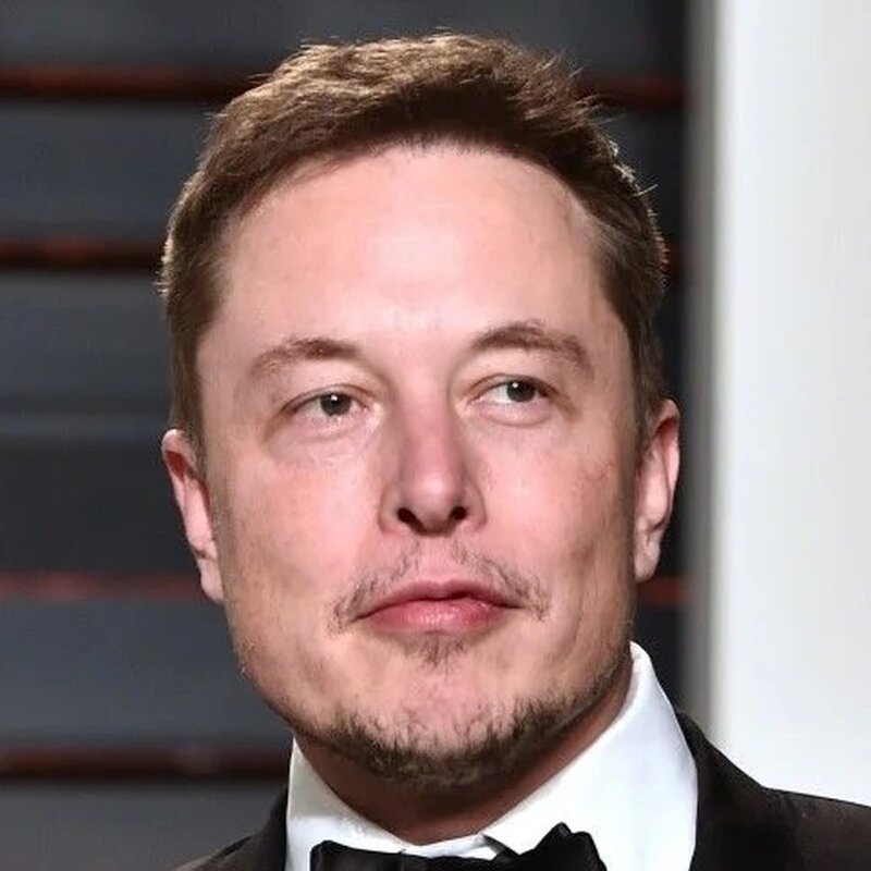 
Илон Маск:«Свобода слова — это основа функционирующей демократии, а Twitter — это цифровая городская площадь, где обсуждаются вопросы, жизненно важные для будущего человечества. Я также хочу сделать Twitter круче, чем когда-либо, улучшив продукт новыми функциями, сделав алгоритмы с открытым исходным кодом, чтобы повысить доверие, победить спам-ботов и аутентифицировать всех людей. Twitter обладает огромным потенциалом — я с нетерпением жду совместной работы с компанией и сообществом пользователей, чтобы раскрыть его».