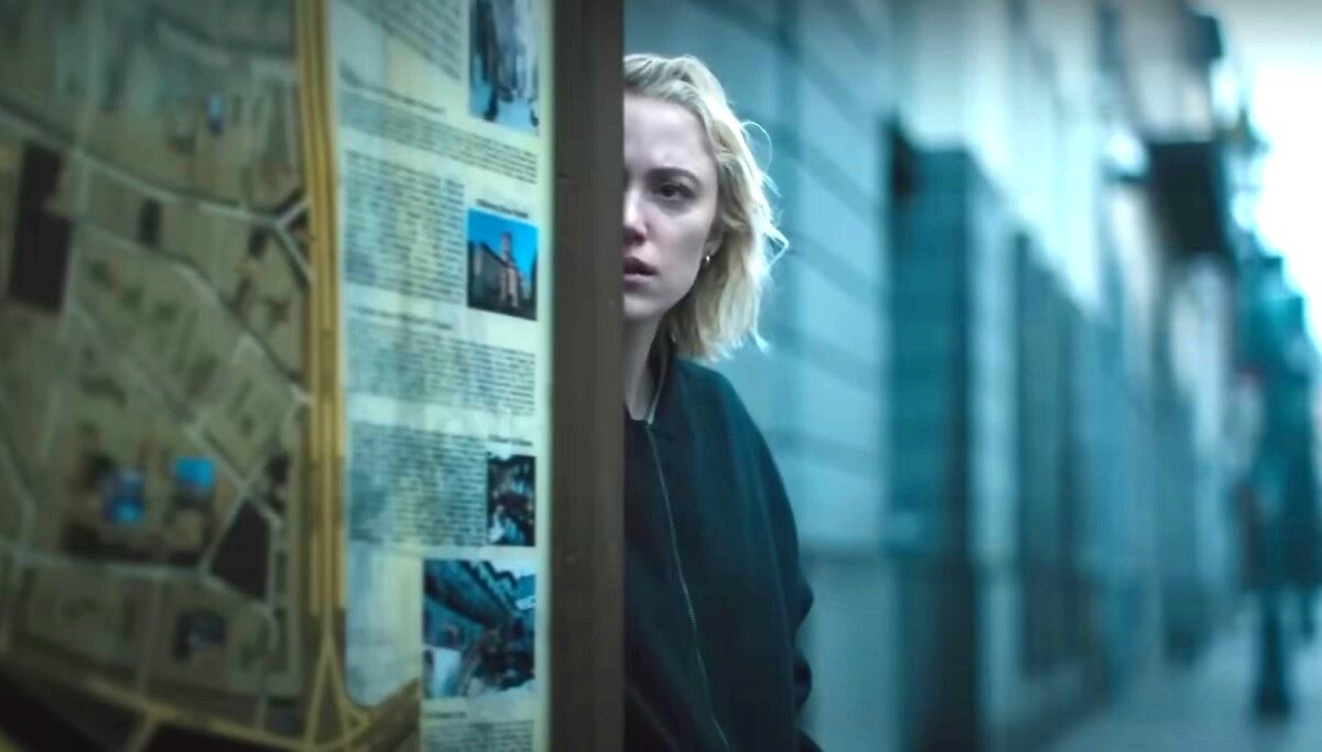 А мы, советские школьники, помнится, фанатели от другой девочки по имени Майка - героине чехословацкого сериала "Приключения в каникулы" (1978). 