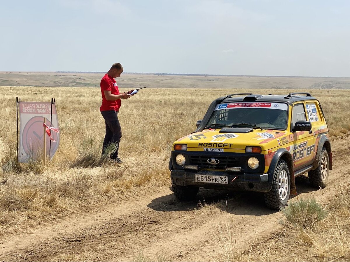 Нива легенда спорт 2024. Нива Роснефть шелковый путь. Нива шелковый путь 2022.