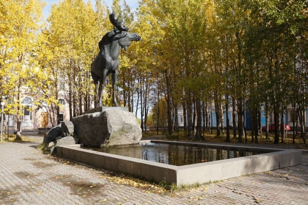 Мончегорск площадь