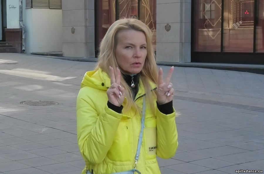 Светлана Мельникова: "Танцуйте без перерыва, танцуйте нон-стоп!" 
Dance Non-Stop! 