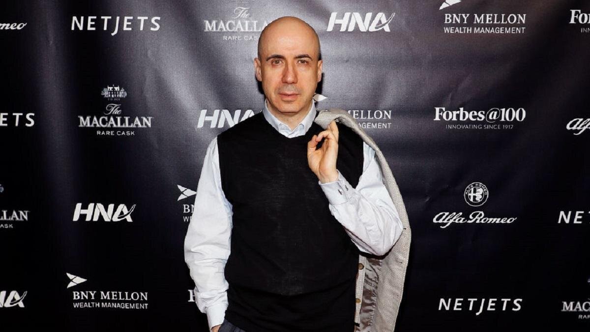    Юрий Мильнер:Taylor Hill/FilmMagic/Getty Images