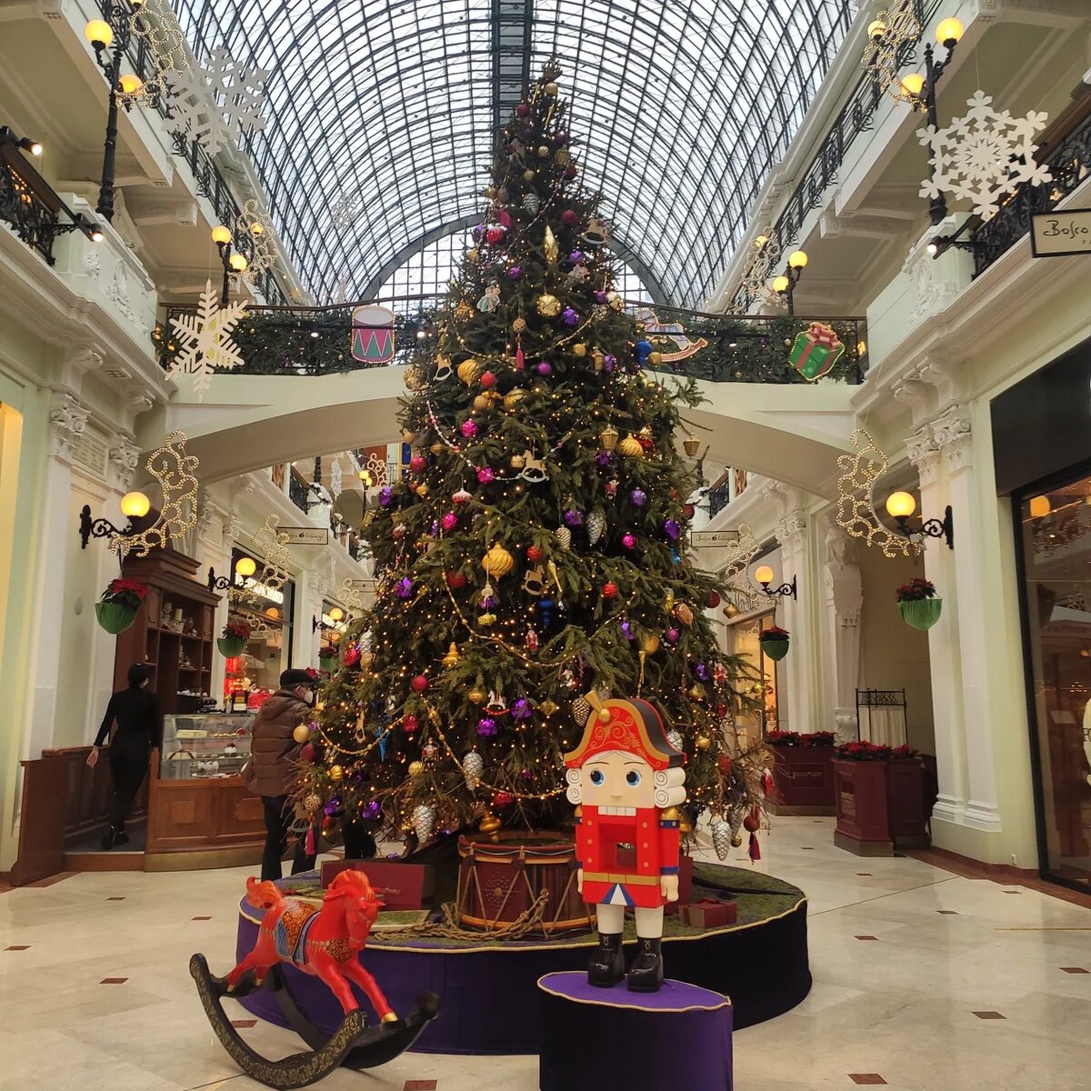 Елка в Гуме 