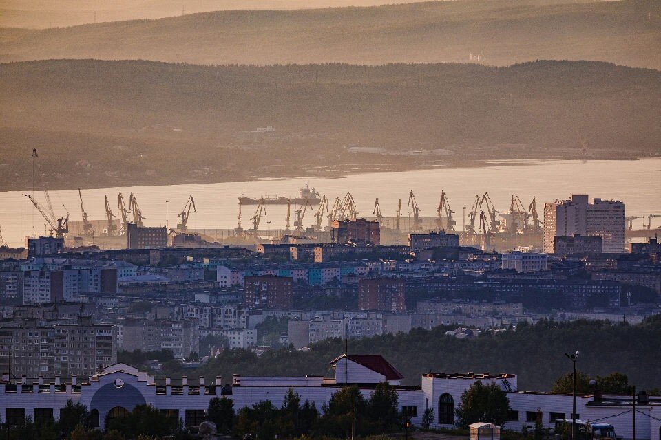     Народные избранники отметили, что представители рыбопромышленных компаний категорически против такого проекта. Фото: gov-murman.ru