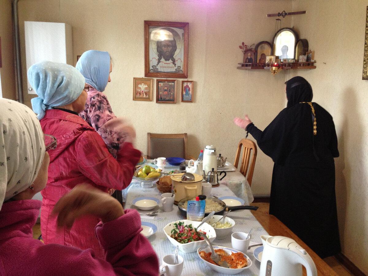 Автор и правообладатель данного изображения: https://rbm76.ru/news/25-05-2016-rabota-v-monastyrskom-ogorode.html/attachment/23-img_8376