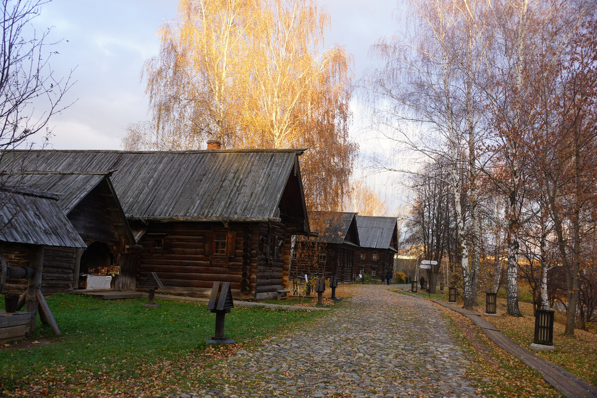 В каком городе музей зодчества. Музей деревянного зодчества в Костроме мельница. Музей деревянного зодчества в Суздале. Касимов музей деревянного зодчества. Малые Карелы музей деревянного зодчества.