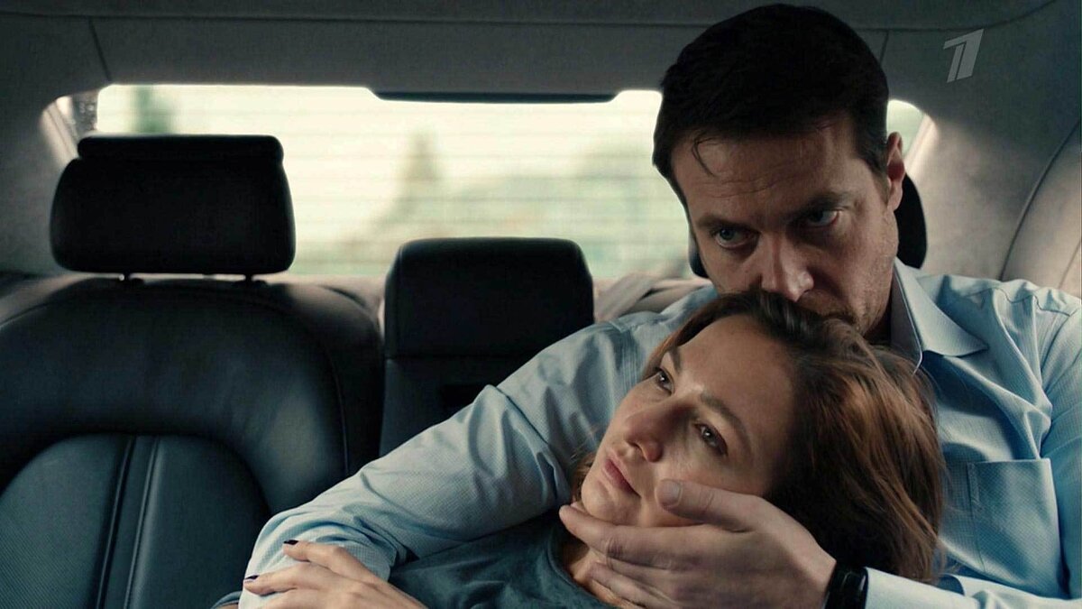 кадр из сериала "Никто не узнает"