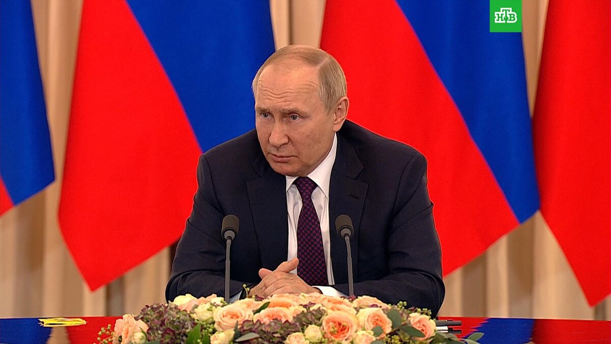    Путин: «Газпром» исследовал места взрывов на «Северных потоках»