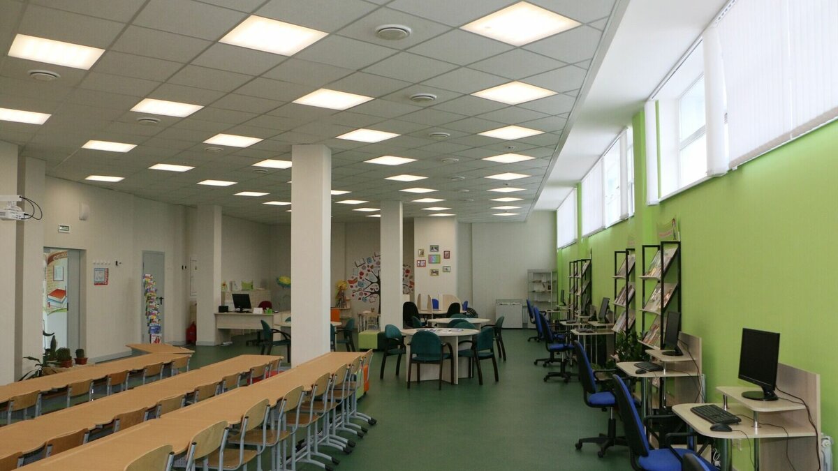     В микрорайоне «Цветы» запланировано строительство школы на 1500 мест, детского садика и высотки. Застройщиком выступает компания «Строй-Риэлти и К», говорится в документации на сайте мэрии Нижнего Новгорода.