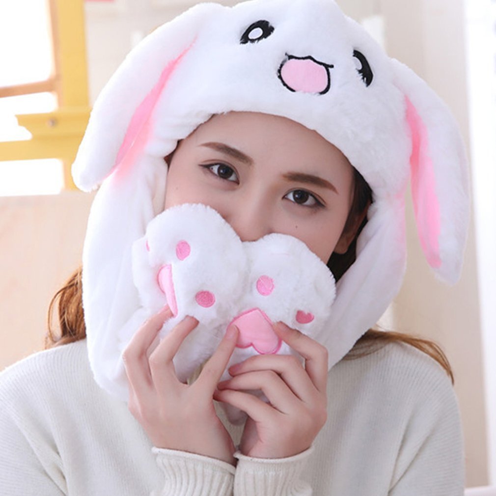 Шапка с шевелящимися ушами