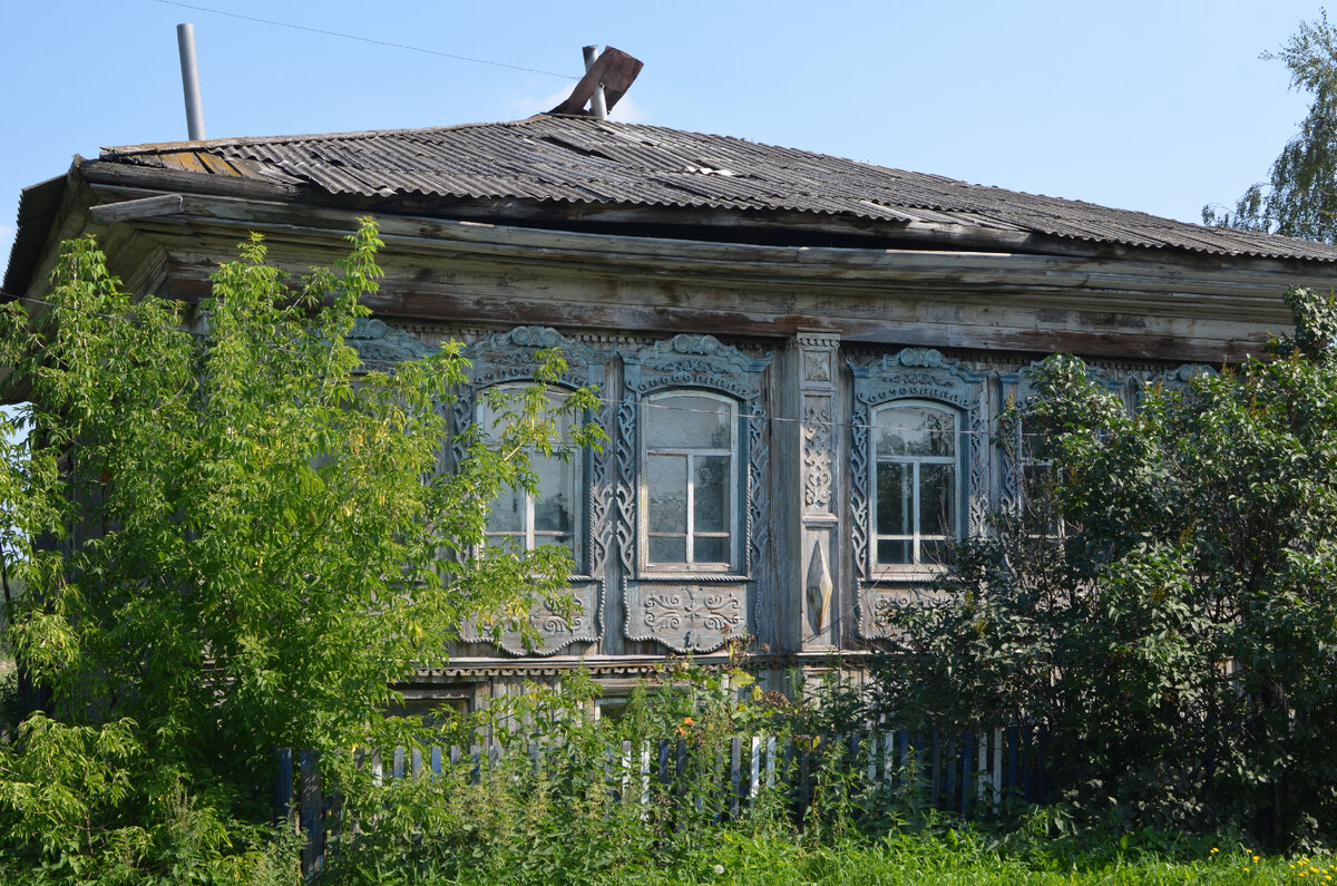 с. Бигила Заводоуковского района Тюменской области. Дом жилой (ул. Советская, 15). Фото из личного архива автора. Дата съемки 20.08.2021.