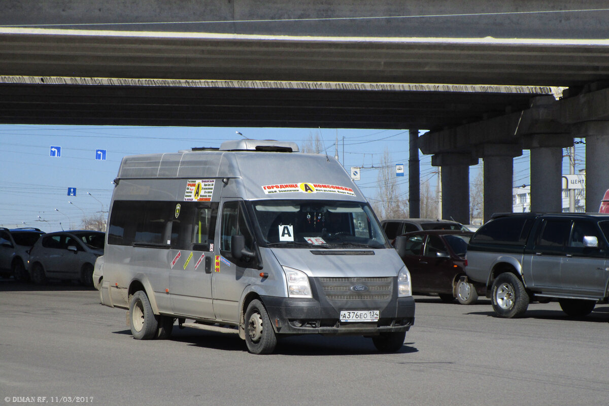 Ford Transit на маршруте А Городище — ТРК «КомсоМОЛЛ»