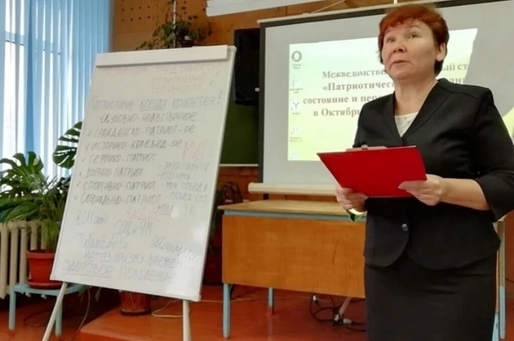 Галина Ивановна Зайцева - директор школы, уговорившая стрелка отдать оружие. Фото: ПОДСЛУШАНО З-САРС