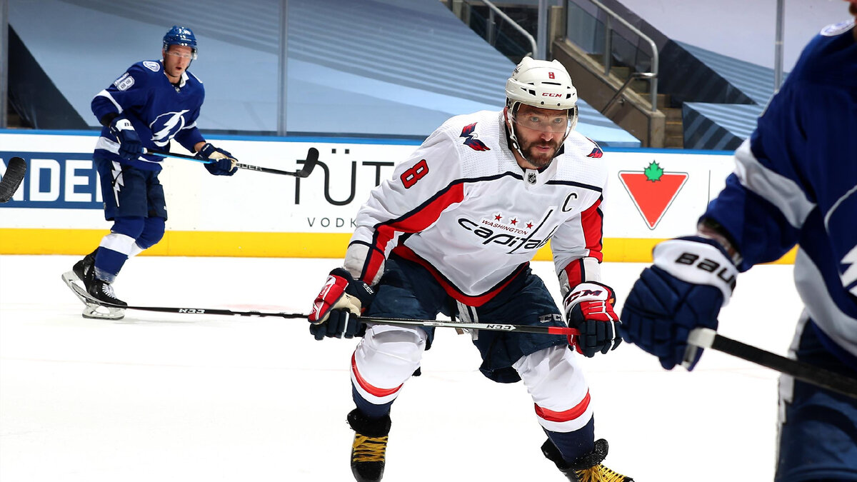 Алекс Овечкин  -лидер "столичных"!             фото: картинки  яндекса. 