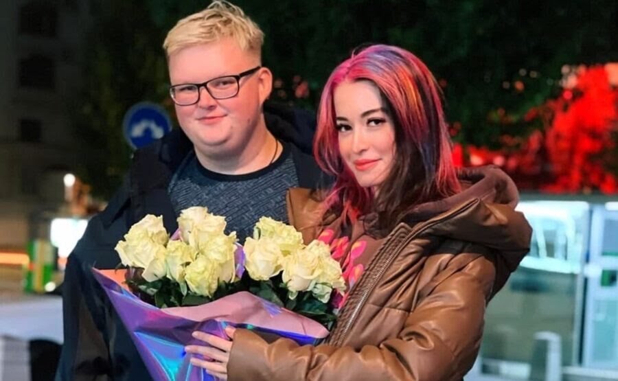 Анжелика LiQueen и Кирилл Boombl4 Михайлов.