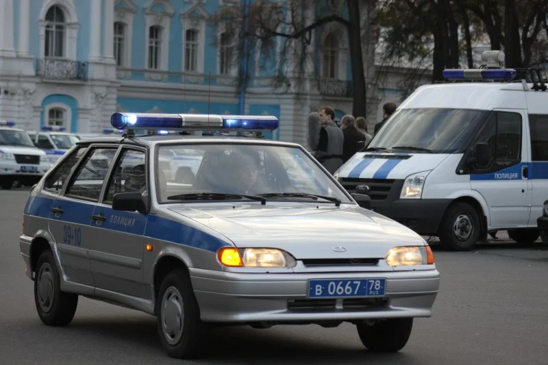 Проблесковые маячки дпс. Полицейская машина с мигалкой. Какие мигалки у полиции. Какие мигалки у полиции. Красно синие мигалки.