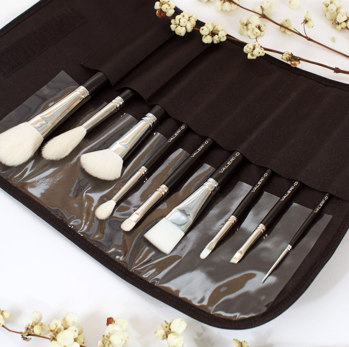 Набор МБ91 в футляре из 9 кистей