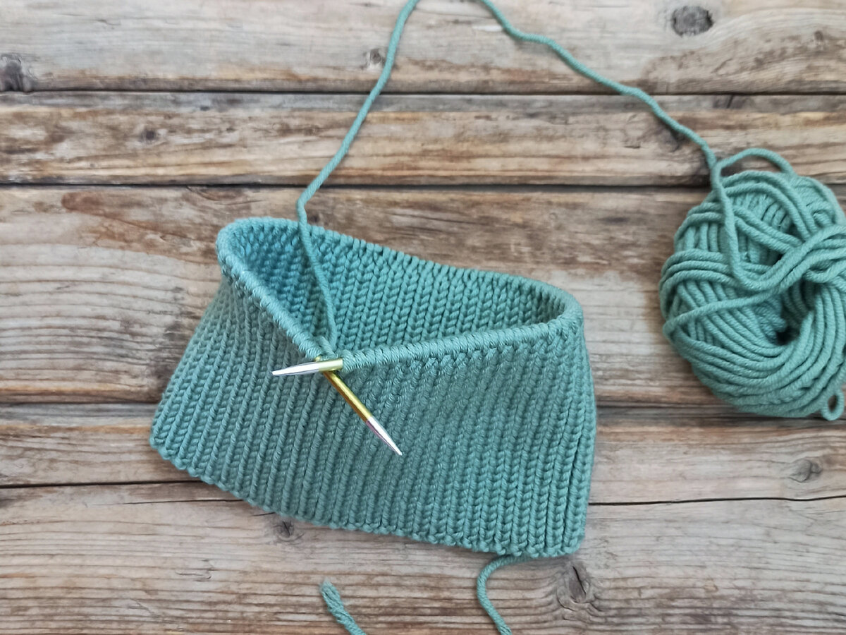 Шапочка в процессе 