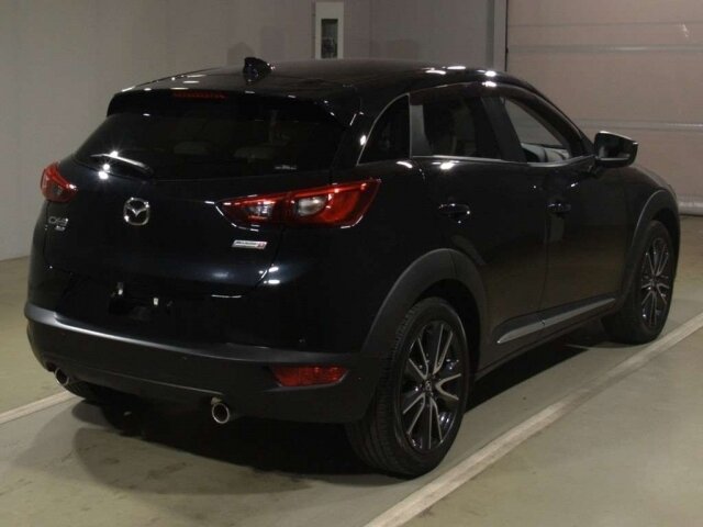 Фото с аукциона Японии. Mazda CX-3