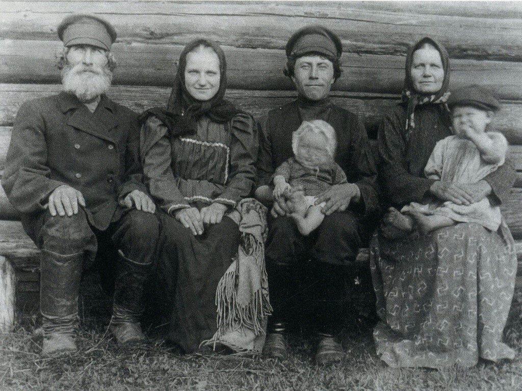 Сафоновы происхождение. Рязанская Губерния 19 век семья. Крестьяне 19 век Нижегородская Губерния.