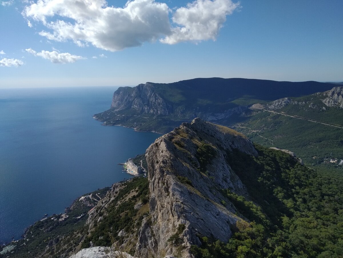 Вид с вершины горы 