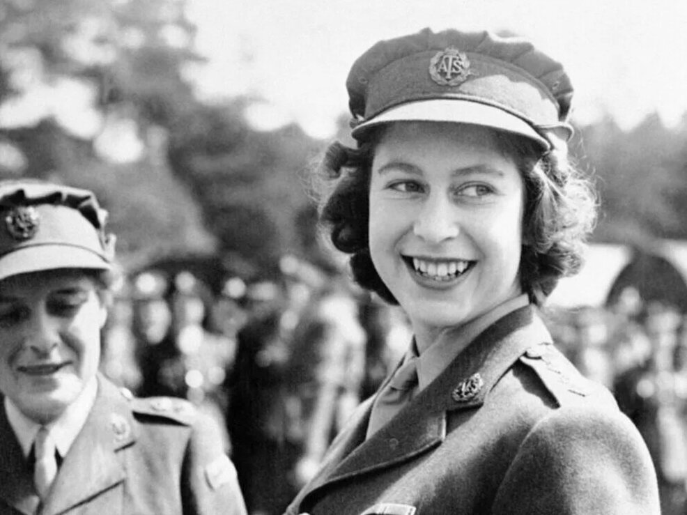 1945 год. На службе Короля.