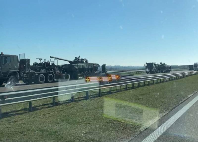 Польские Т-72 по дороге на Украину