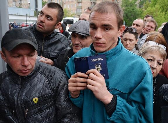    На 2000 семей украинских беженцев в Москве благотворители тратят 20 млн рублей в месяц