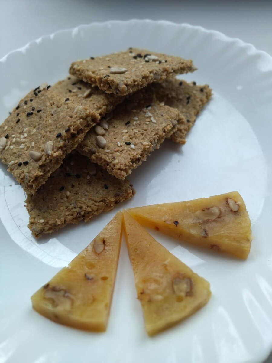 Простой рецепт сытных хлебцев.
