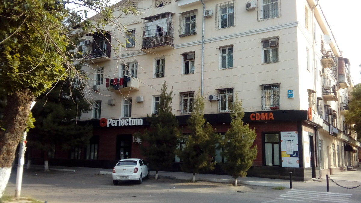 Тихо проходим этот угол и тут