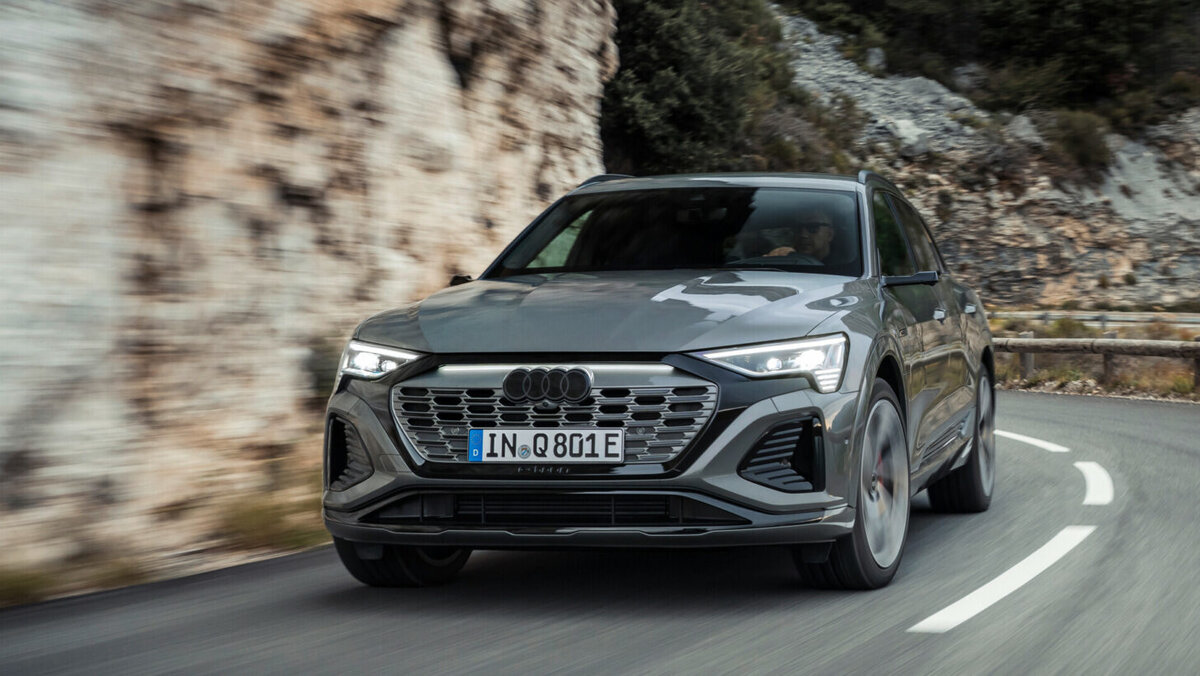    Audi Q8 e-tron quattro. Фото Audi