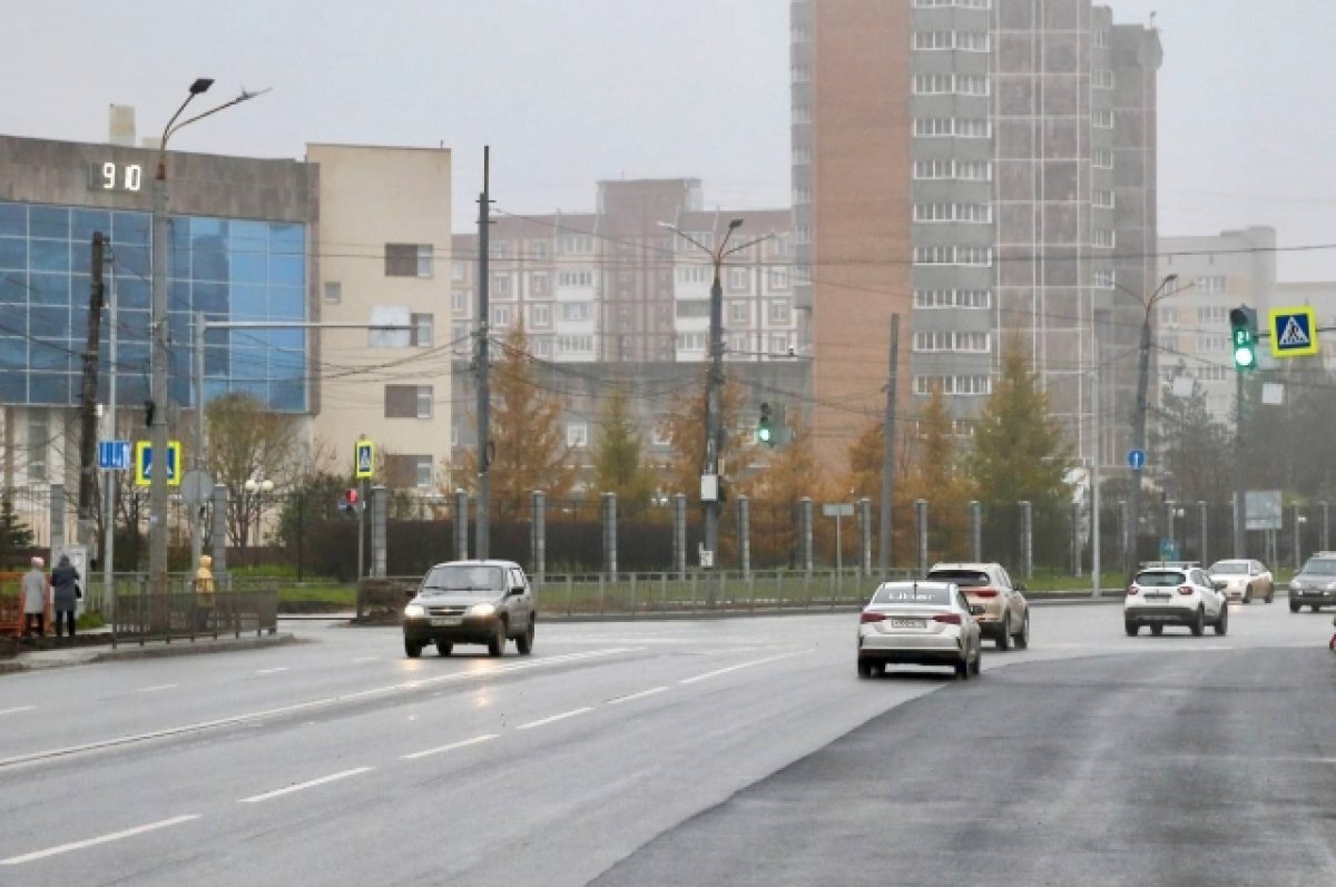    Дорогу расширили на перекрестке Родионова и Бринского в Нижнем Новгороде