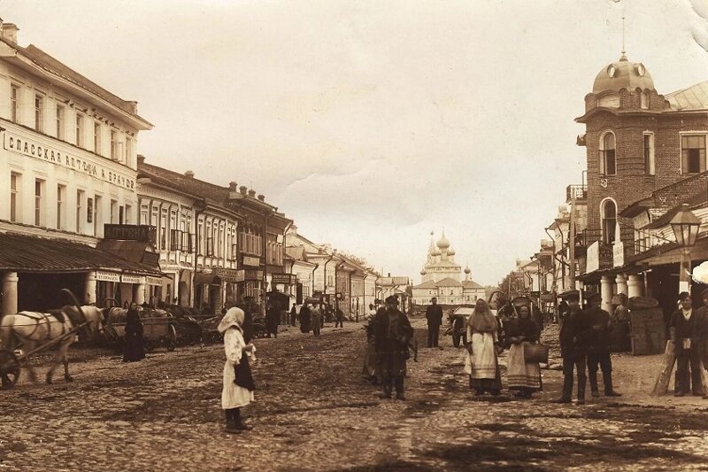 На улице Спасской ведутся работы