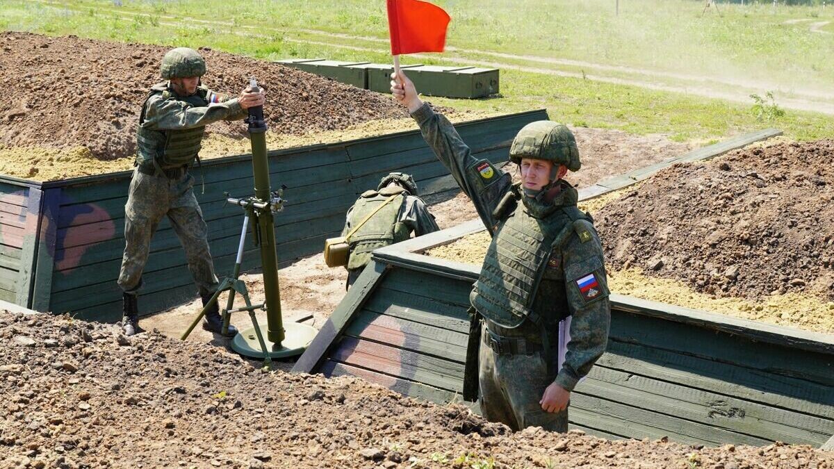     Агроном из Ростовской области попал под мобилизационную кампанию и рассказал о проходящем обучении, говорится в Telegram-канале военкора Бориса Рожина.