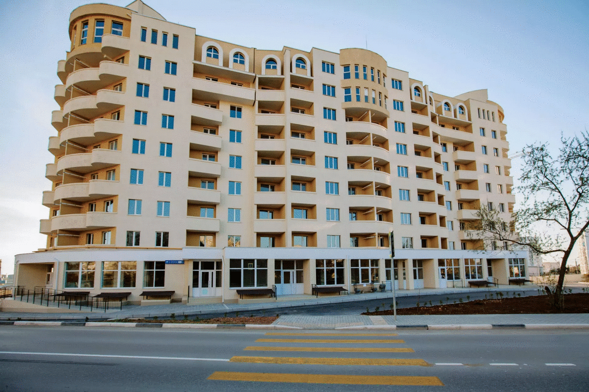 ЖК «Дом на Корчагина». Фото взяты на сайте "ИнтерСтрой.РФ". Размер анимации 1200×800