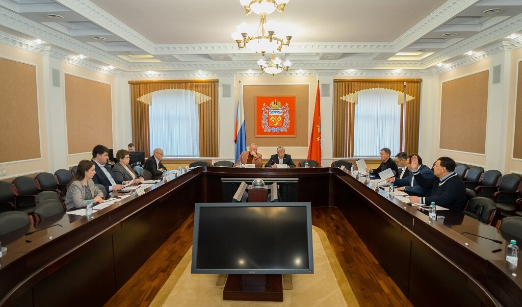    В Оренбургской области формируется новый состав Молодежного парламента