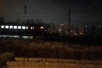    Столкновение электрички с автомобилем на ж/д переезде в округе Пушкинский ©Пресс-служба ГУ МЧС России по Московской области