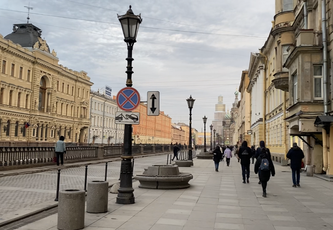 Один день в Петербурге. Утро. Спас на Крови: снаружи и внутри. | Павел  Бочкарев Путешествуем вместе | Дзен