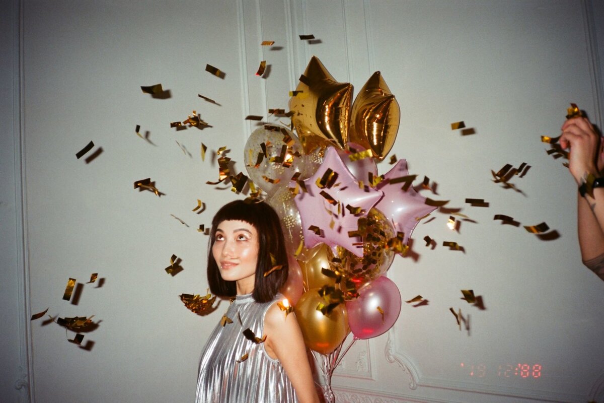     Чужие дети и бедные родственники. Как не испортить себе Новый год