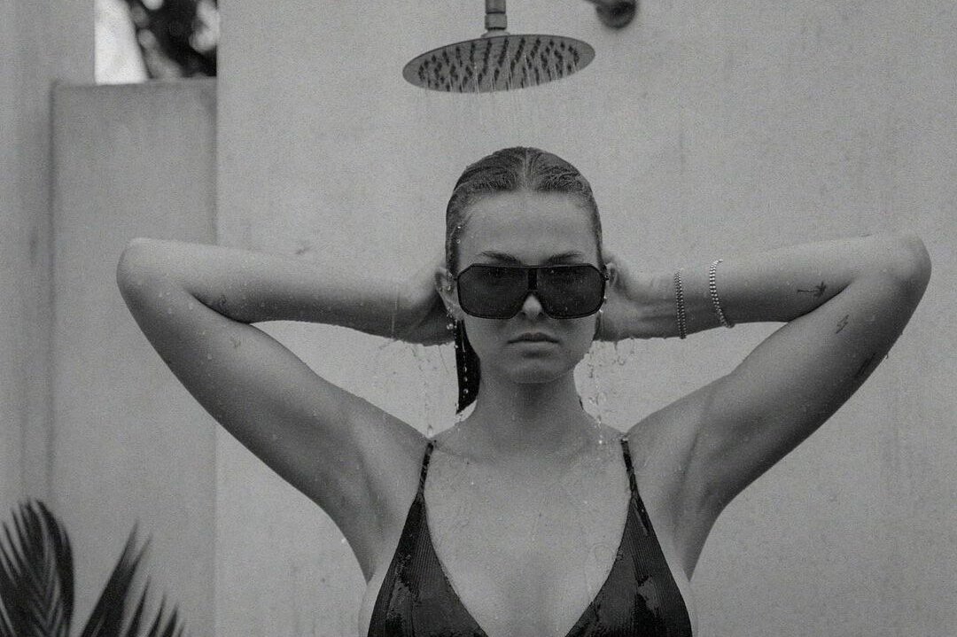     Вам стоит заменить привычный гель для душа на масло — и вот почему