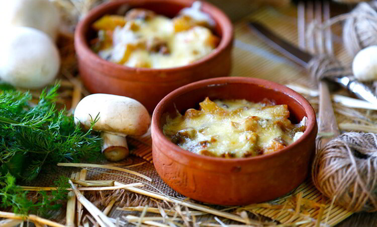 Жульен на молоке с курицей и грибами в горшочках рецепт с фото пошагово