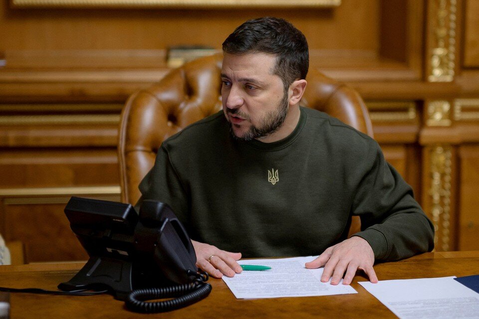     Глава Украины Зеленский также отметил важность формирования эффективной противовоздушной обороны  REUTERS