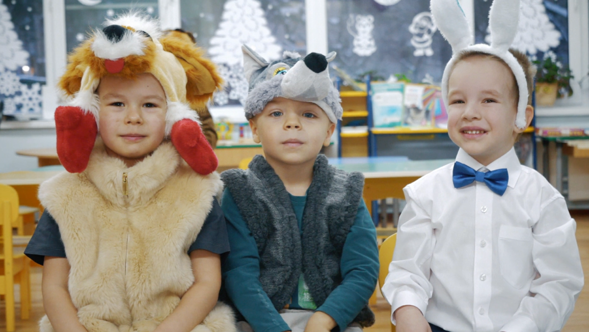 Эмоциональная лабильность у детей фото. Дети продолжат. Дети продолжат. Скромный ученик. Дети блокадного ленинграда учеба в школе.