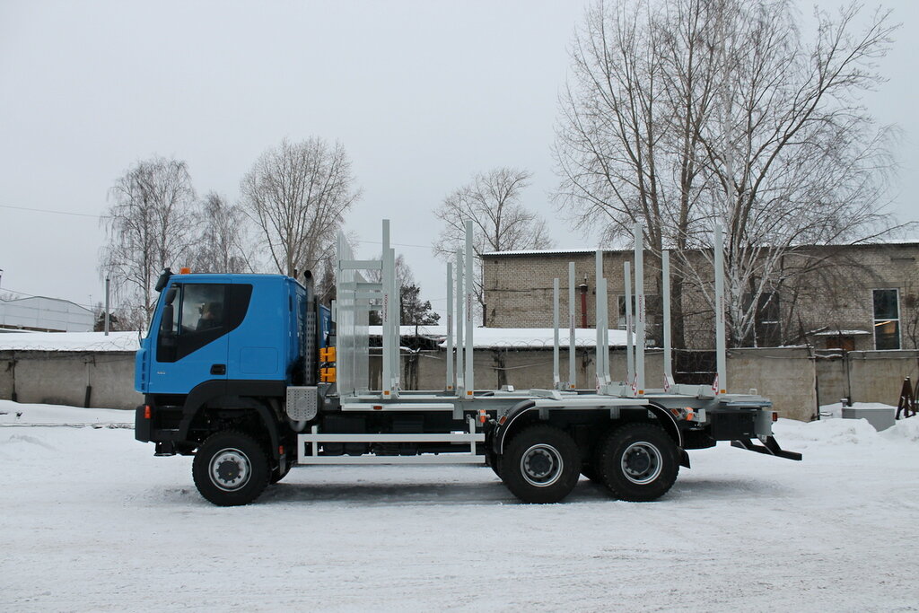 Отгрузка двух сортиментовозов ПЕРМЯК ЕВРО на шасси АМТ N.V.